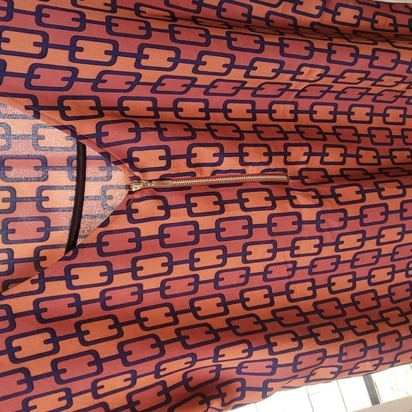 Express Copper Chained Vneck Capped Slv Sz. M Blouse - Picture 7 of 10